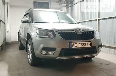 Позашляховик / Кросовер Skoda Yeti 2013 в Києві