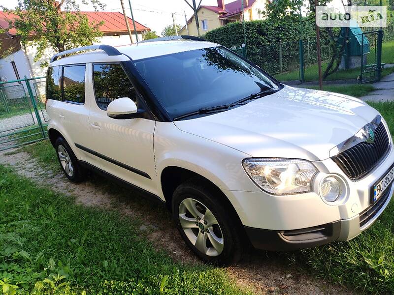 Внедорожник / Кроссовер Skoda Yeti 2013 в Дрогобыче