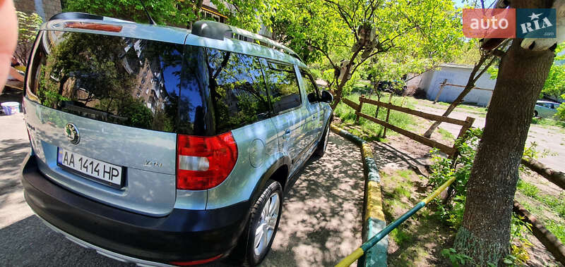 Позашляховик / Кросовер Skoda Yeti 2013 в Києві
