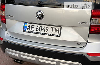Позашляховик / Кросовер Skoda Yeti 2016 в 
