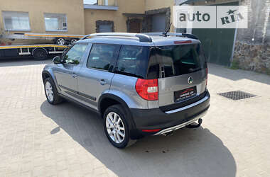 Позашляховик / Кросовер Skoda Yeti 2011 в 