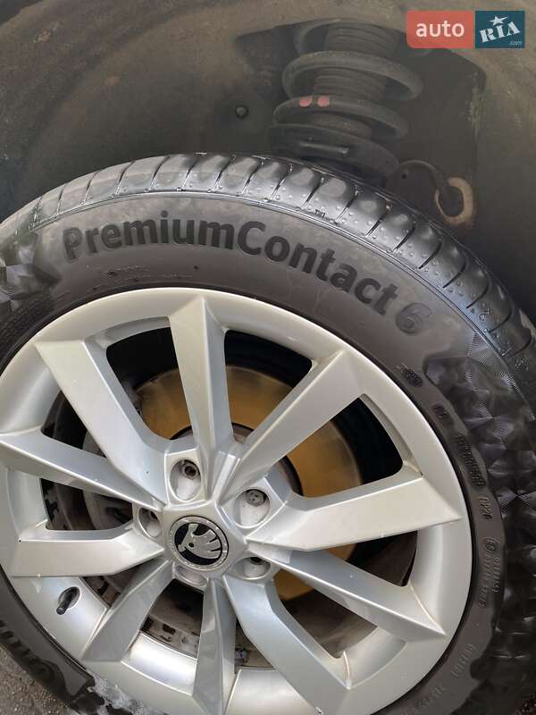 Внедорожник / Кроссовер Skoda Yeti 2013 в Кривом Роге