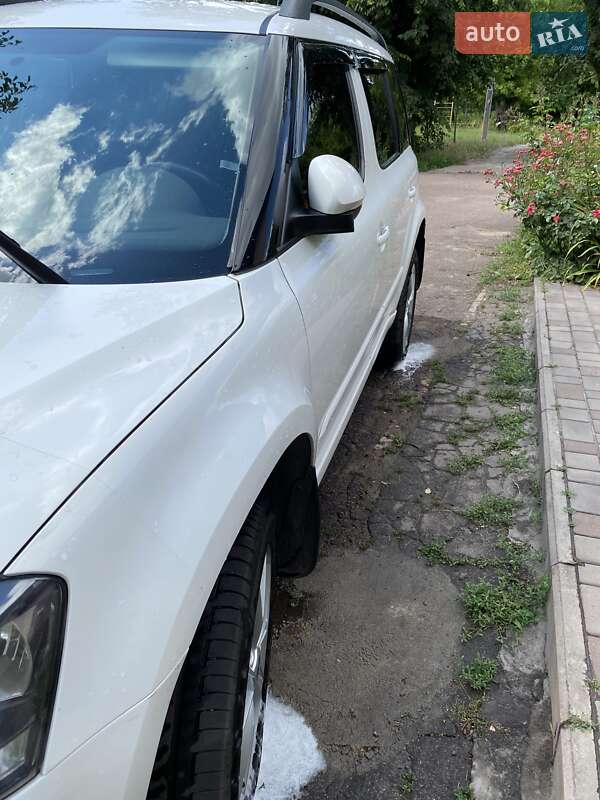 Внедорожник / Кроссовер Skoda Yeti 2013 в Кривом Роге