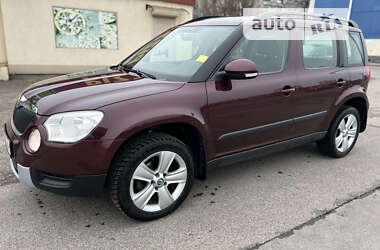 Внедорожник / Кроссовер Skoda Yeti 2012 в Вишневом