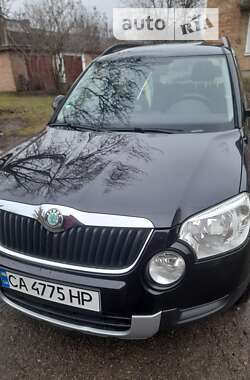 Внедорожник / Кроссовер Skoda Yeti 2010 в Жашкове