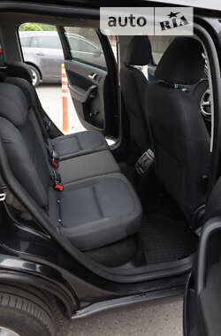 Внедорожник / Кроссовер Skoda Yeti 2010 в 