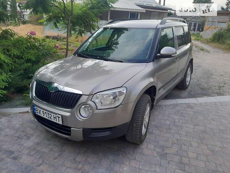 Внедорожник / Кроссовер Skoda Yeti 2012 в Дунаевцах