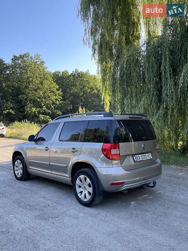 Внедорожник / Кроссовер Skoda Yeti 2014 в Знаменке