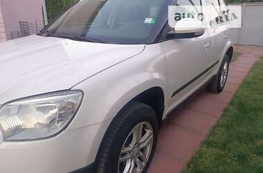 Внедорожник / Кроссовер Skoda Yeti 2010 в 