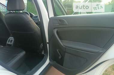 Внедорожник / Кроссовер Skoda Yeti 2010 в 