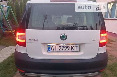 Внедорожник / Кроссовер Skoda Yeti 2010 в 