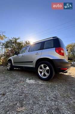 Позашляховик / Кросовер Skoda Yeti 2011 в Дніпрі