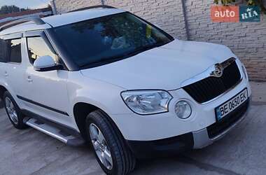 Внедорожник / Кроссовер Skoda Yeti 2011 в 