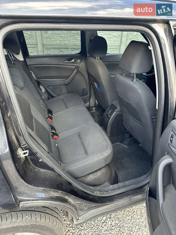 Внедорожник / Кроссовер Skoda Yeti 2011 в Кременчуге фото 6 Внедорожник / Кроссовер Skoda Yeti 2011 в Кременчуге