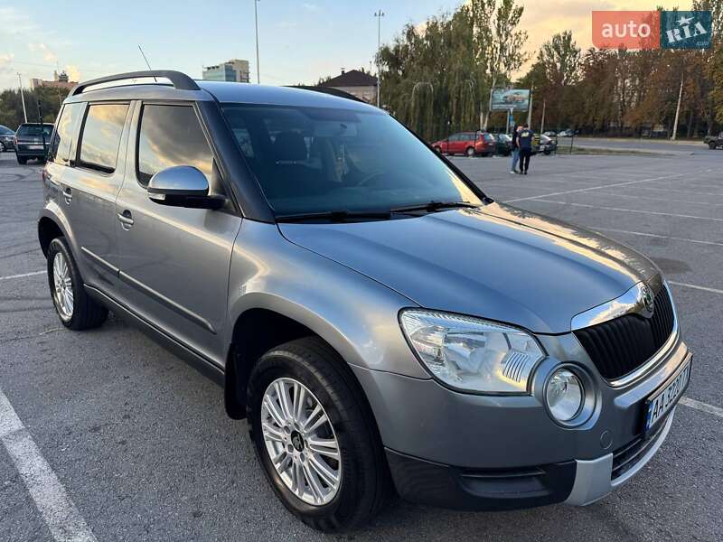 Внедорожник / Кроссовер Skoda Yeti 2009 в Запорожье