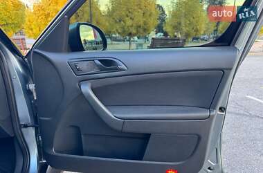 Внедорожник / Кроссовер Skoda Yeti 2009 в 