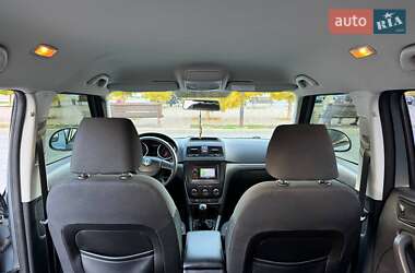 Внедорожник / Кроссовер Skoda Yeti 2009 в 