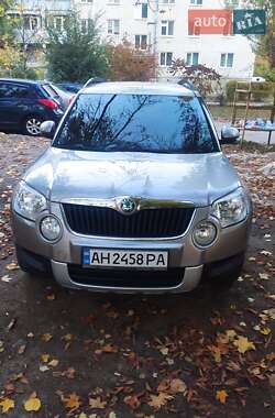 Внедорожник / Кроссовер Skoda Yeti 2012 в 