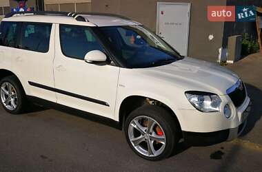 Внедорожник / Кроссовер Skoda Yeti 2011 в 
