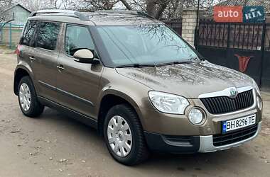 Внедорожник / Кроссовер Skoda Yeti 2010 в Первомайске