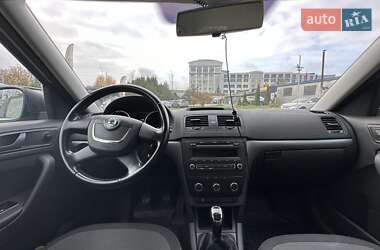 Внедорожник / Кроссовер Skoda Yeti 2010 в 