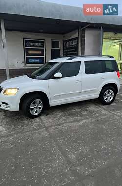 Внедорожник / Кроссовер Skoda Yeti 2014 в Каменец-Подольском