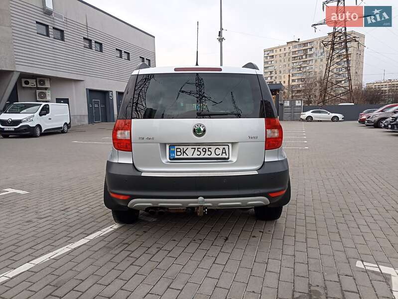 Внедорожник / Кроссовер Skoda Yeti 2010 в Киеве