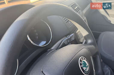 Внедорожник / Кроссовер Skoda Yeti 2012 в 