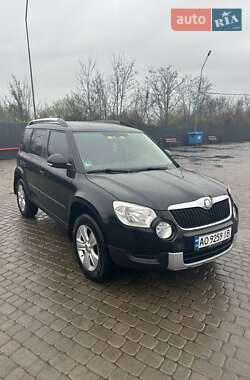 Внедорожник / Кроссовер Skoda Yeti 2009 в 