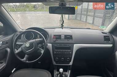 Внедорожник / Кроссовер Skoda Yeti 2009 в 