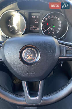 Внедорожник / Кроссовер Skoda Yeti 2016 в 