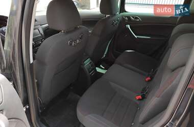Внедорожник / Кроссовер Skoda Yeti 2012 в 
