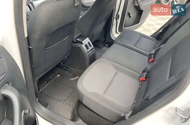 Позашляховик / Кросовер Skoda Yeti 2012 в 