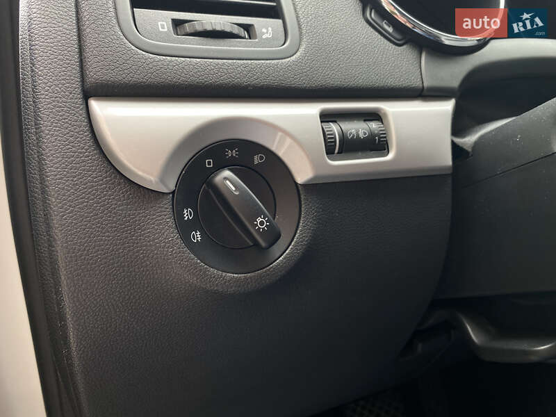 Позашляховик / Кросовер Skoda Yeti 2012 в Києві