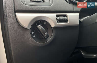Позашляховик / Кросовер Skoda Yeti 2012 в 