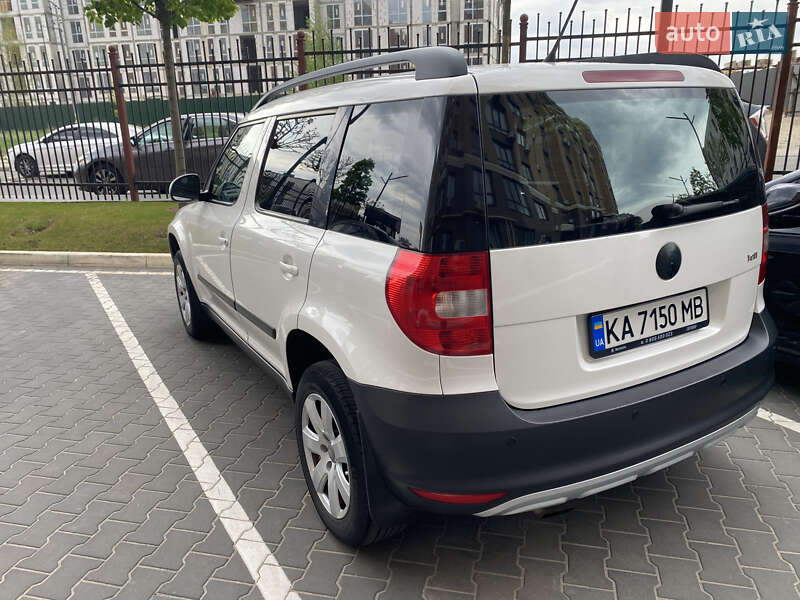 Позашляховик / Кросовер Skoda Yeti 2012 в Києві