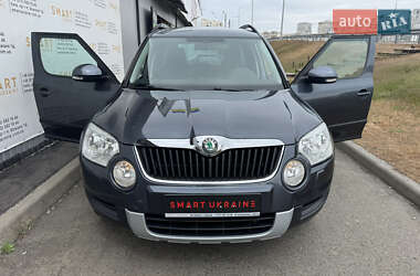 Позашляховик / Кросовер Skoda Yeti 2010 в 