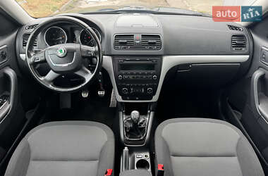 Позашляховик / Кросовер Skoda Yeti 2010 в 