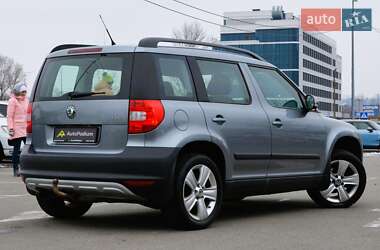 Позашляховик / Кросовер Skoda Yeti 2011 в 
