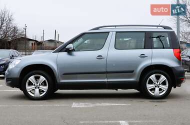 Позашляховик / Кросовер Skoda Yeti 2011 в 