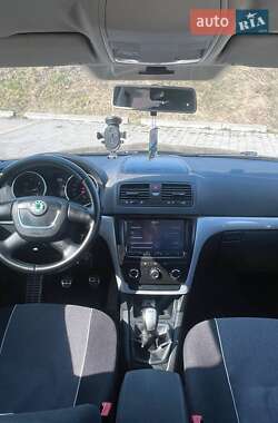 Внедорожник / Кроссовер Skoda Yeti 2009 в 