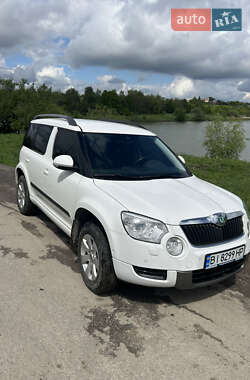 Внедорожник / Кроссовер Skoda Yeti 2011 в 