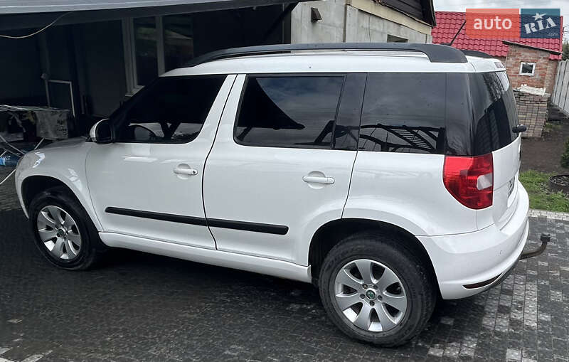Внедорожник / Кроссовер Skoda Yeti 2011 в Полтаве