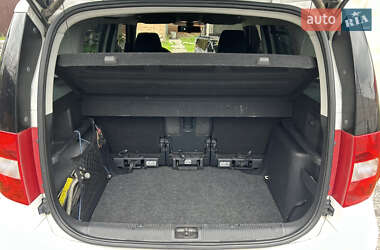 Внедорожник / Кроссовер Skoda Yeti 2011 в 