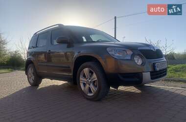 Внедорожник / Кроссовер Skoda Yeti 2013 в 