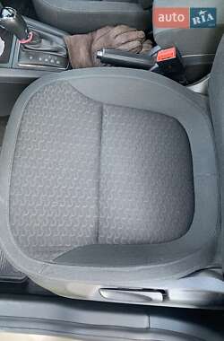 Внедорожник / Кроссовер Skoda Yeti 2013 в 