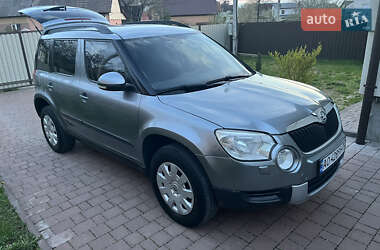 Внедорожник / Кроссовер Skoda Yeti 2010 в 