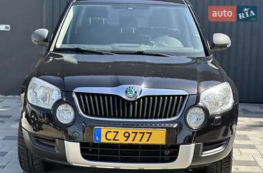 Внедорожник / Кроссовер Skoda Yeti 2010 в 