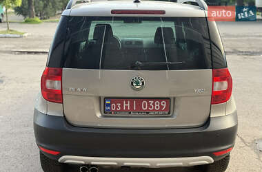Позашляховик / Кросовер Skoda Yeti 2013 в 