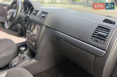 Позашляховик / Кросовер Skoda Yeti 2013 в 